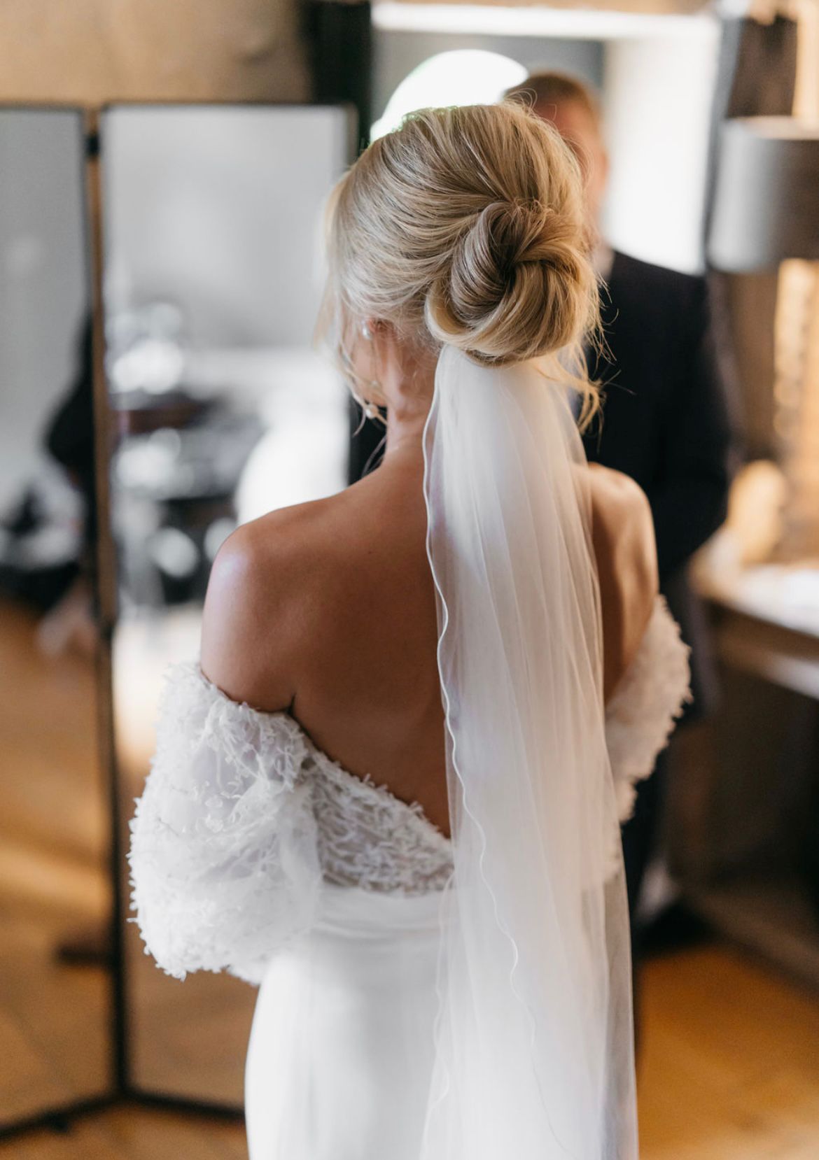 Coiffure mariée pour un mariage dans le sud de la france près d'Avignon. Wedding in the South of france