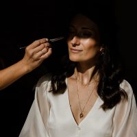 Maquilleuse coiffure qui se déplace à Lyon et Annecy Megève Chamonix Méribel